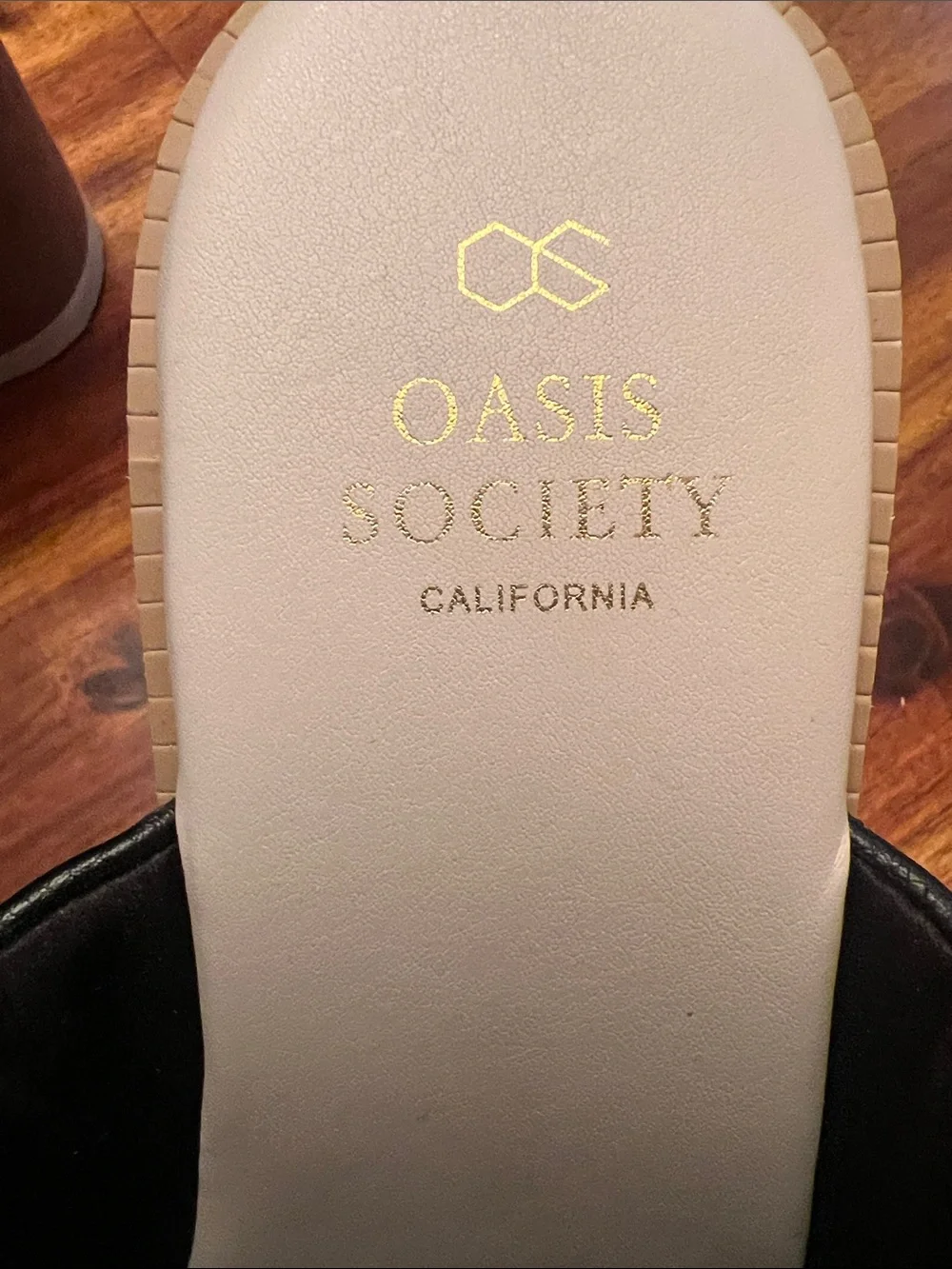 Oasis Society Women's Black Wedge Slide Sandals
